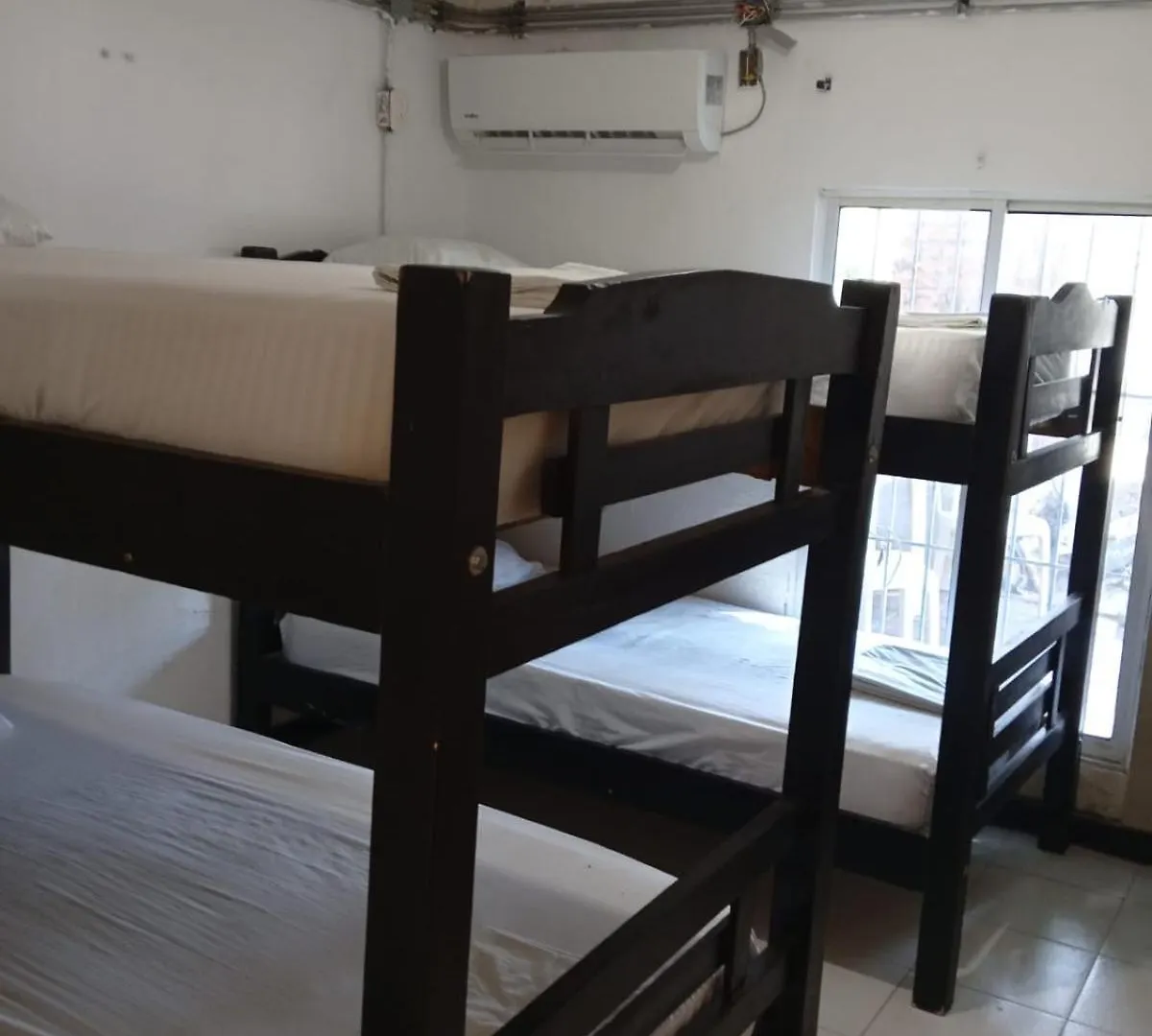 Shanty Guest Houses Картахена